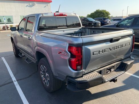 Used 2024 Chevrolet Colorado Z71 w/ Z71 Convenience Package 2 AWD/4WD image 9