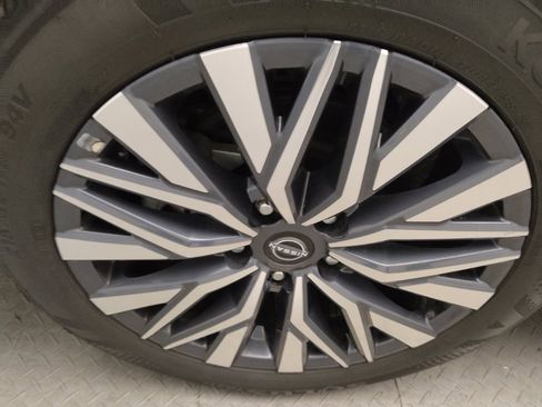 Used 2025 Nissan Altima 2.5 SV FWD image 31