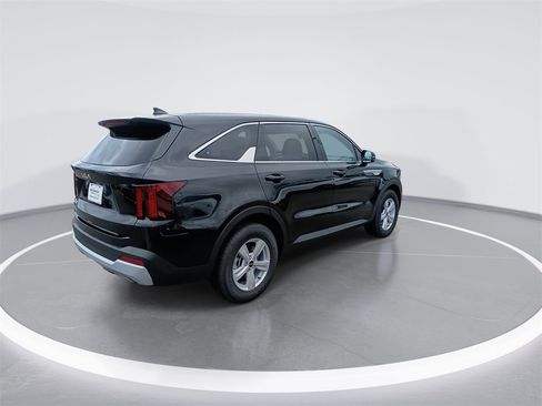 New 2026 Kia Sorento LX image 8
