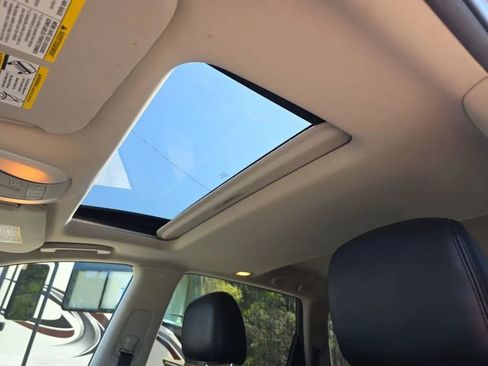 Used 2015 INFINITI QX60 AWD w/ Premium Plus Package image 16