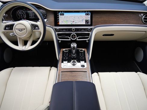 New 2026 Bentley Flying Spur Plug-In Hybrid AWD/4WD image 4