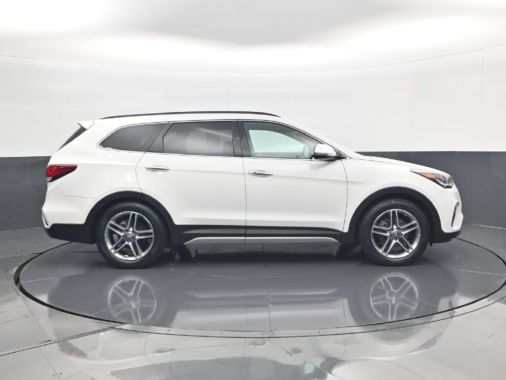 Used 2017 Hyundai Santa Fe Limited FWD image 5