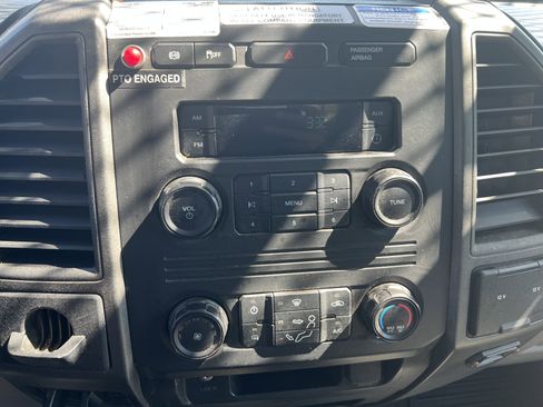 Used 2018 Ford F550 4x4 Regular Cab Super Duty image 13