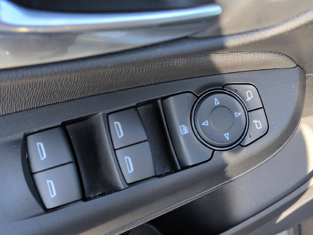 Used 2026 Buick Envista Preferred FWD image 13