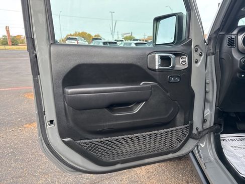 Used 2022 Jeep Wrangler Unlimited Rubicon 4xe w/ Cold Weather Group image 11