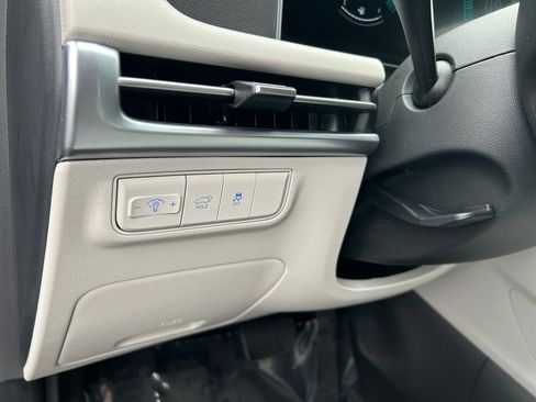 Used 2025 Hyundai Tucson SEL AWD/4WD image 19