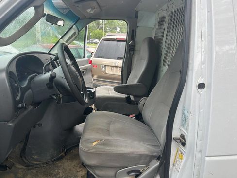 Used 2007 Ford E-250 and Econoline 250 Extended image 15