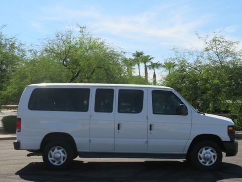 Used 2011 Ford E-350 and Econoline 350 XL w/ Interior Upgrade Pkg RWD image 3