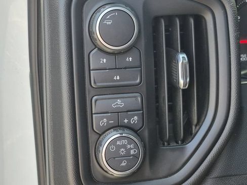 Used 2020 Chevrolet Silverado 2500 Custom w/ Custom Value Package AWD/4WD image 9