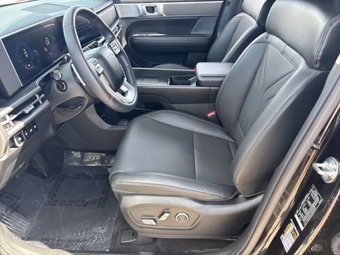 Used 2025 Hyundai Santa Fe SEL AWD/4WD image 18
