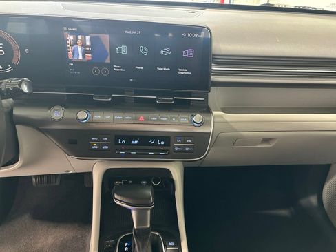 Used 2024 Hyundai Kona SEL AWD/4WD image 15