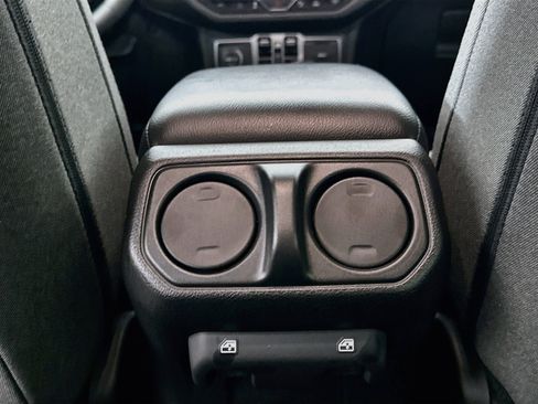 Used 2024 Jeep Wrangler Unlimited AWD/4WD image 26