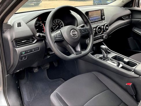 Used 2024 Nissan Sentra S image 15