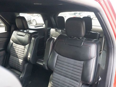 Used 2025 Ford Explorer ST-Line w/ Premium Package RWD image 21