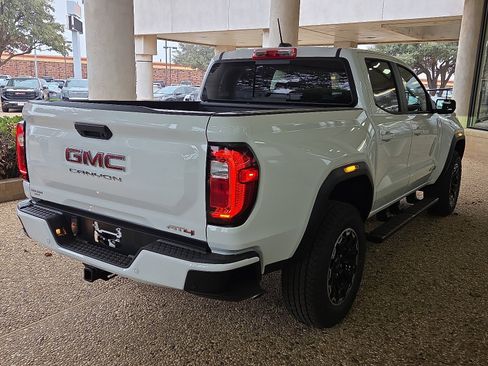 New 2026 GMC Canyon AT4 image 3