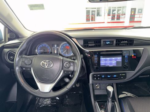 Used 2019 Toyota Corolla SE w/ Carpet Mat Package (TMS) image 16