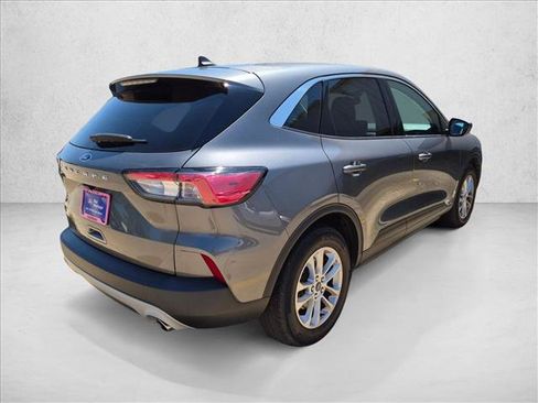 Used 2022 Ford Escape SE w/ Convenience Package FWD image 5