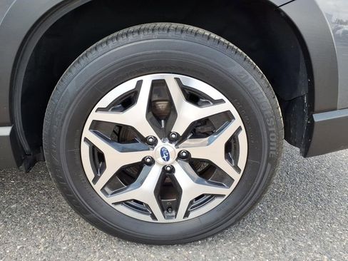 Certified 2024 Subaru Forester Premium AWD/4WD image 19
