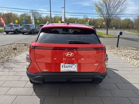 Used 2024 Hyundai Kona SEL AWD/4WD image 7