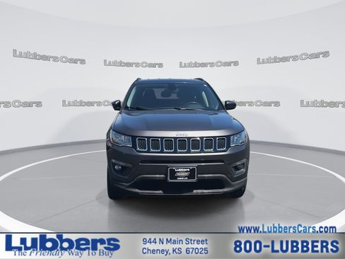 Used 2021 Jeep Compass Latitude AWD/4WD image 3