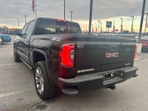 Used 2017 GMC Sierra 1500 Denali w/ Denali Ultimate Package image 5