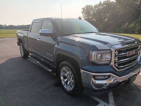 Used 2017 GMC Sierra 1500 SLT w/ SLT Premium Package AWD/4WD image 4