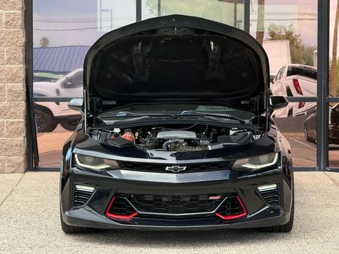 Used 2016 Chevrolet Camaro SS RWD image 21