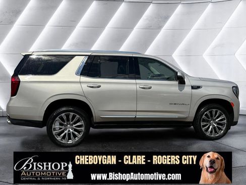 Used 2021 GMC Yukon Denali w/ Denali Premium Package image 19