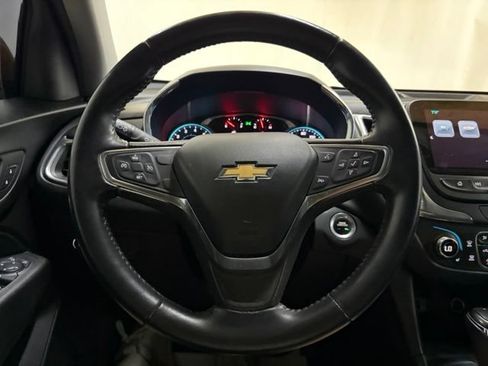 Used 2018 Chevrolet Equinox LT w/ Sun & Infotainment Package FWD image 51