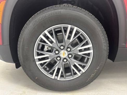 New 2026 Chevrolet Traverse LT w/ Driver Confidence Package FWD image 40