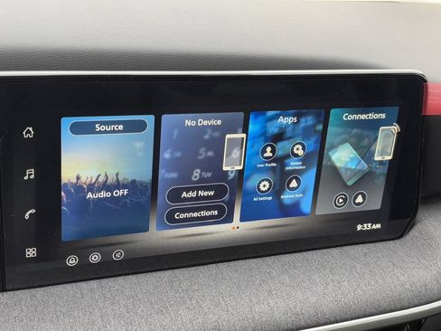 New 2026 Nissan Kicks SV w/ SV Premium Package FWD image 17