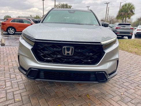 Used 2025 Honda CR-V Sport image 8