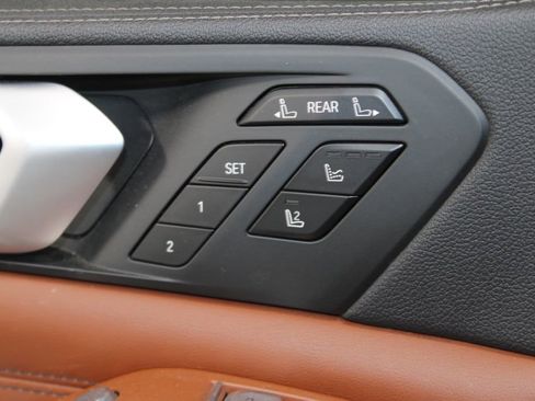 Used 2021 BMW X7 M50i w/ Executive Package AWD/4WD image 27