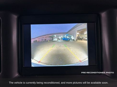 Used 2022 Dodge Charger SXT w/ Blacktop Package image 19