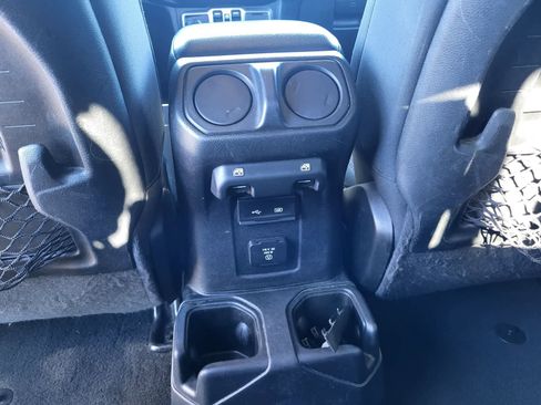 Used 2020 Jeep Gladiator Rubicon image 27