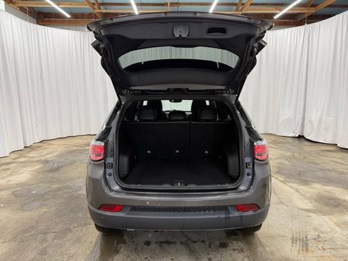 Used 2024 Jeep Compass Limited AWD/4WD image 22