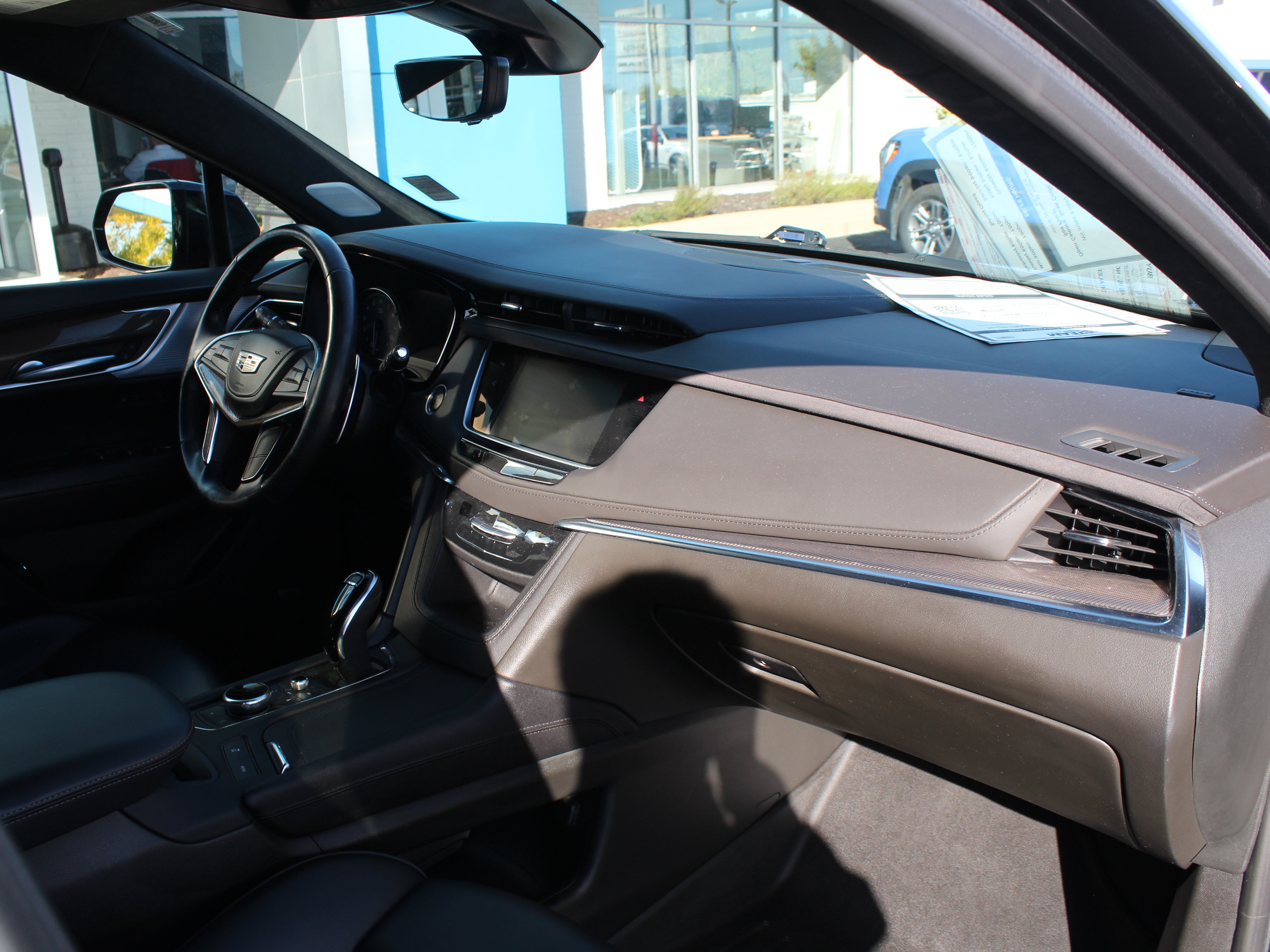 Used 2024 Cadillac XT5 Sportv w/ Platinum Package AWD/4WD image 28