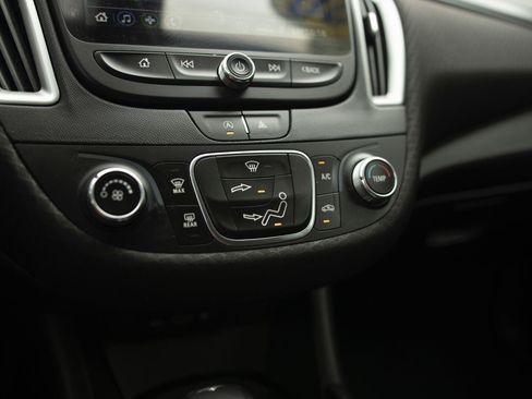 Used 2020 Chevrolet Malibu RS FWD image 9