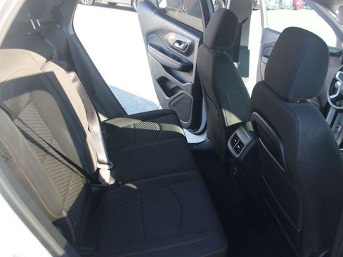 Used 2020 GMC Terrain SLE FWD image 33