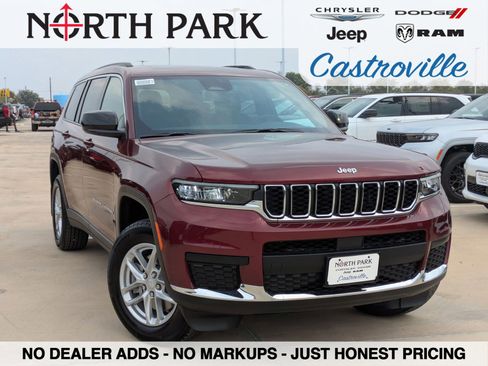 New 2025 Jeep Grand Cherokee L Laredo RWD image 1
