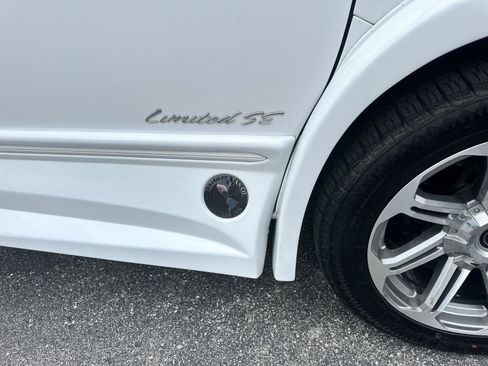 Used 2016 GMC Savana 2500 RWD image 12