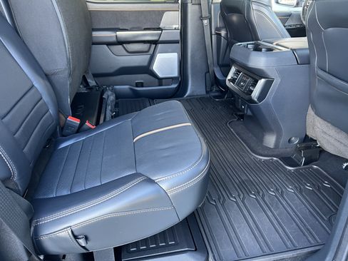Used 2023 Ford F350 Platinum w/ FX4 Off-Road Package AWD/4WD image 20