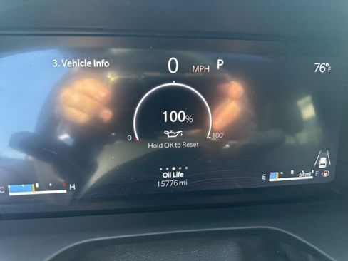 Certified 2025 Jeep Grand Cherokee Laredo X w/ Luxury Tech Group I AWD/4WD image 26