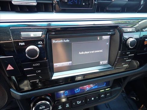 Used 2014 Toyota Corolla S FWD image 19
