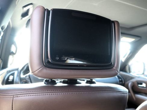 Used 2021 Nissan Armada Platinum w/ Captain's Chairs Package image 12