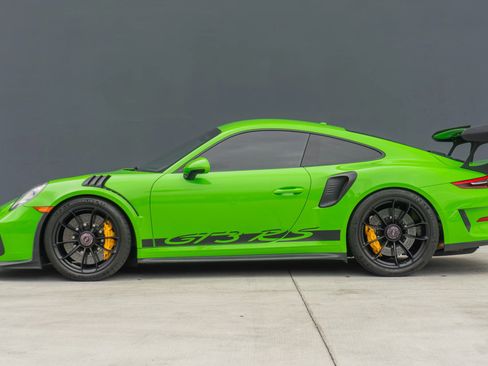Used 2019 Porsche 911 GT3 RS RWD image 2