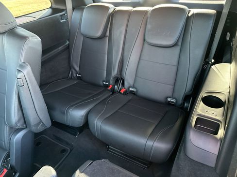 Used 2023 Mercedes-Benz GLS 450 4MATIC image 23