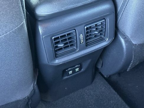 Used 2020 Toyota RAV4 XLE w/ All Weather Liner Package FWD image 43