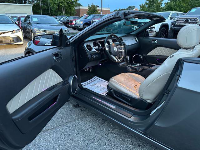 Used 2014 Ford Mustang Premium RWD image 11