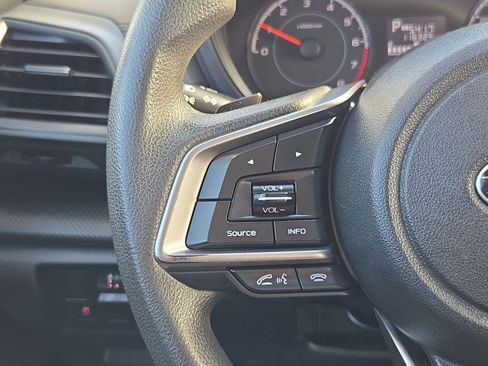 Used 2018 Subaru Impreza 2.0i Premium image 18